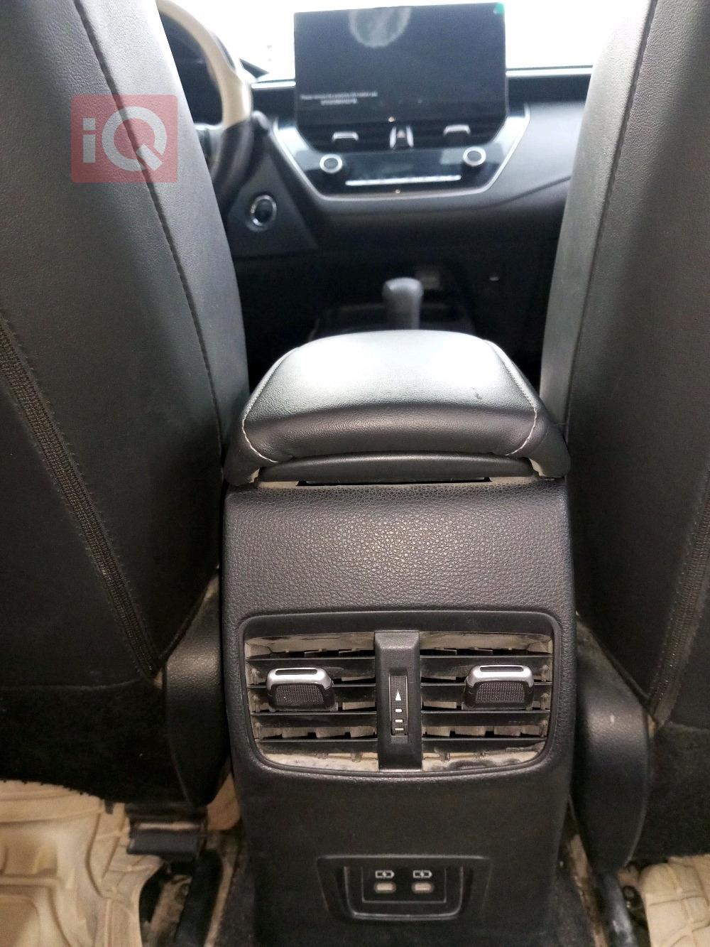 تۆیۆتا کۆرۆلا